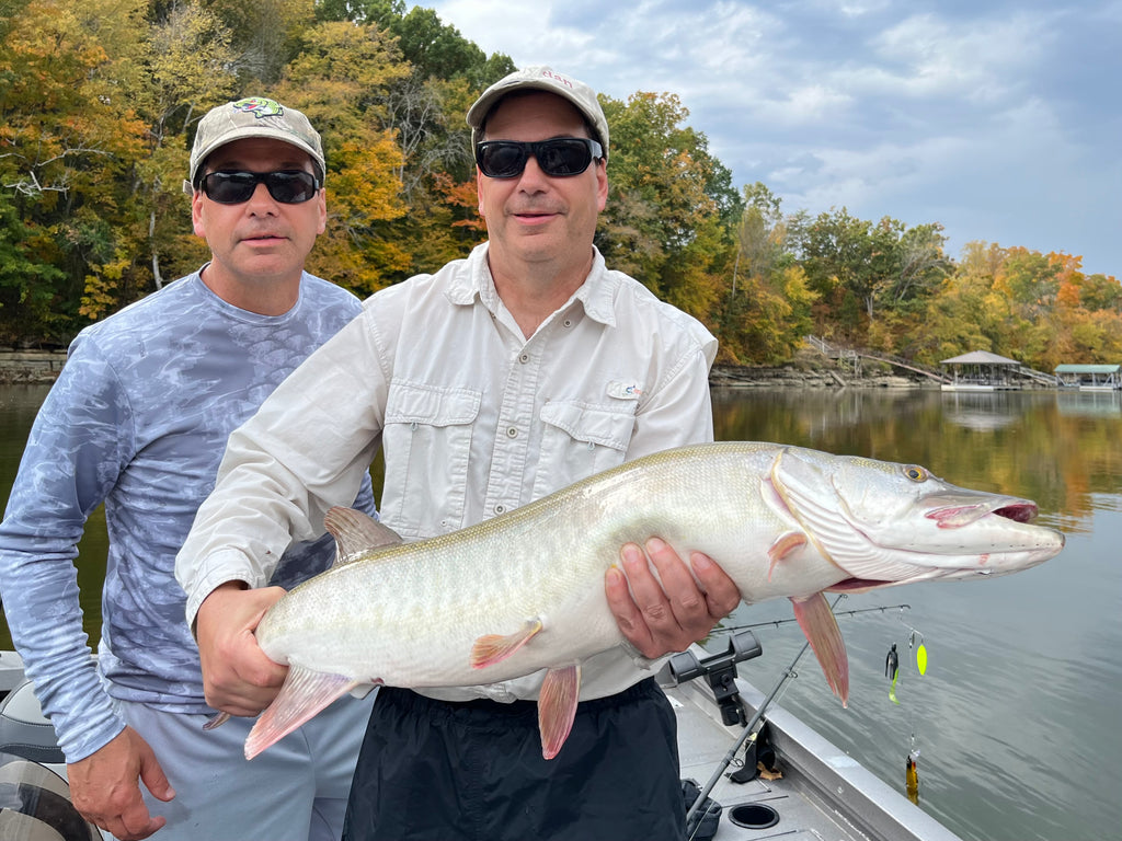 Weedless Lures to Attract Shallow Fall Muskies