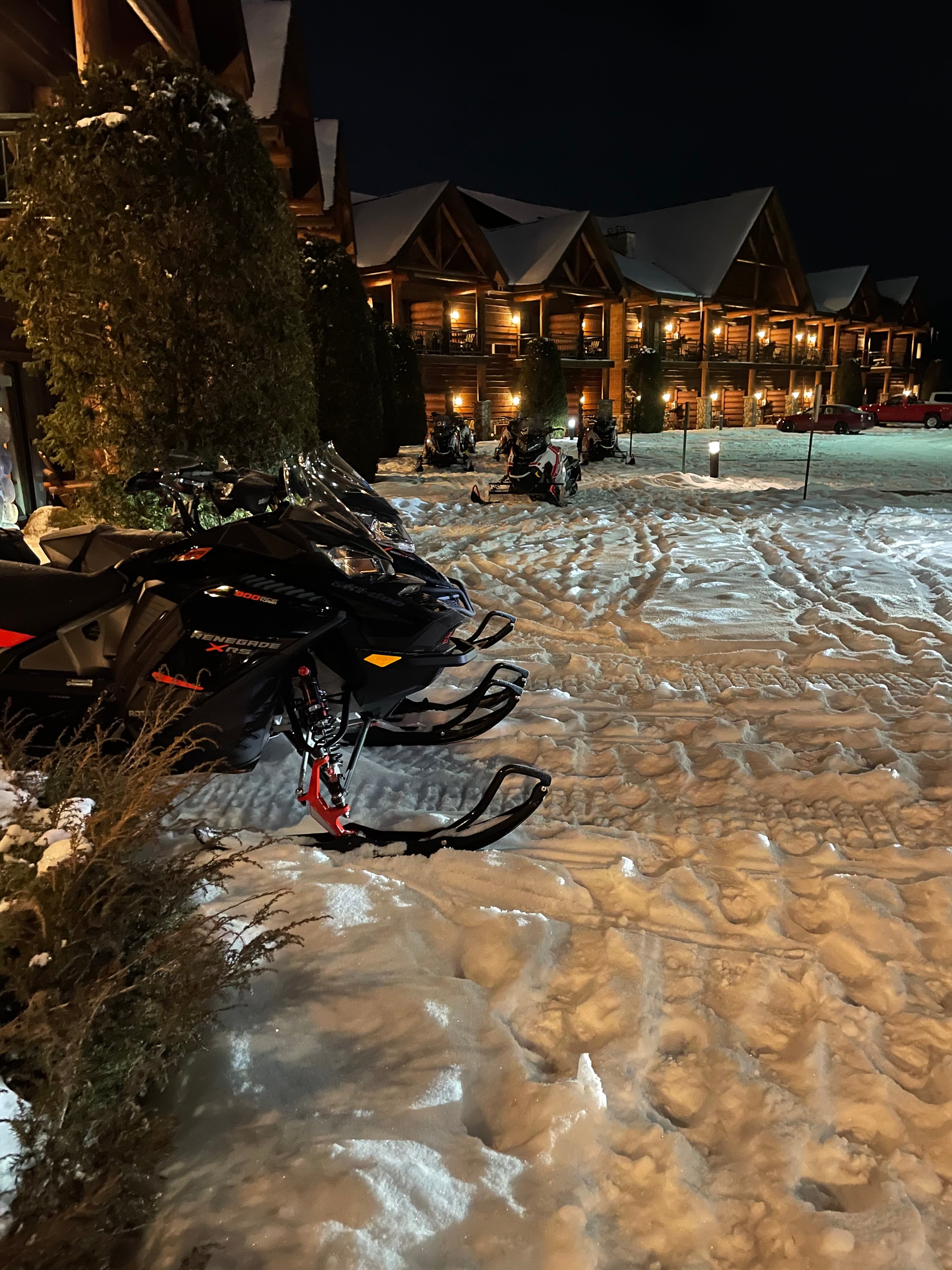 CLUBHAUS × NAAFY PISTE North Clubhouse | Chalet Village Owners Club
