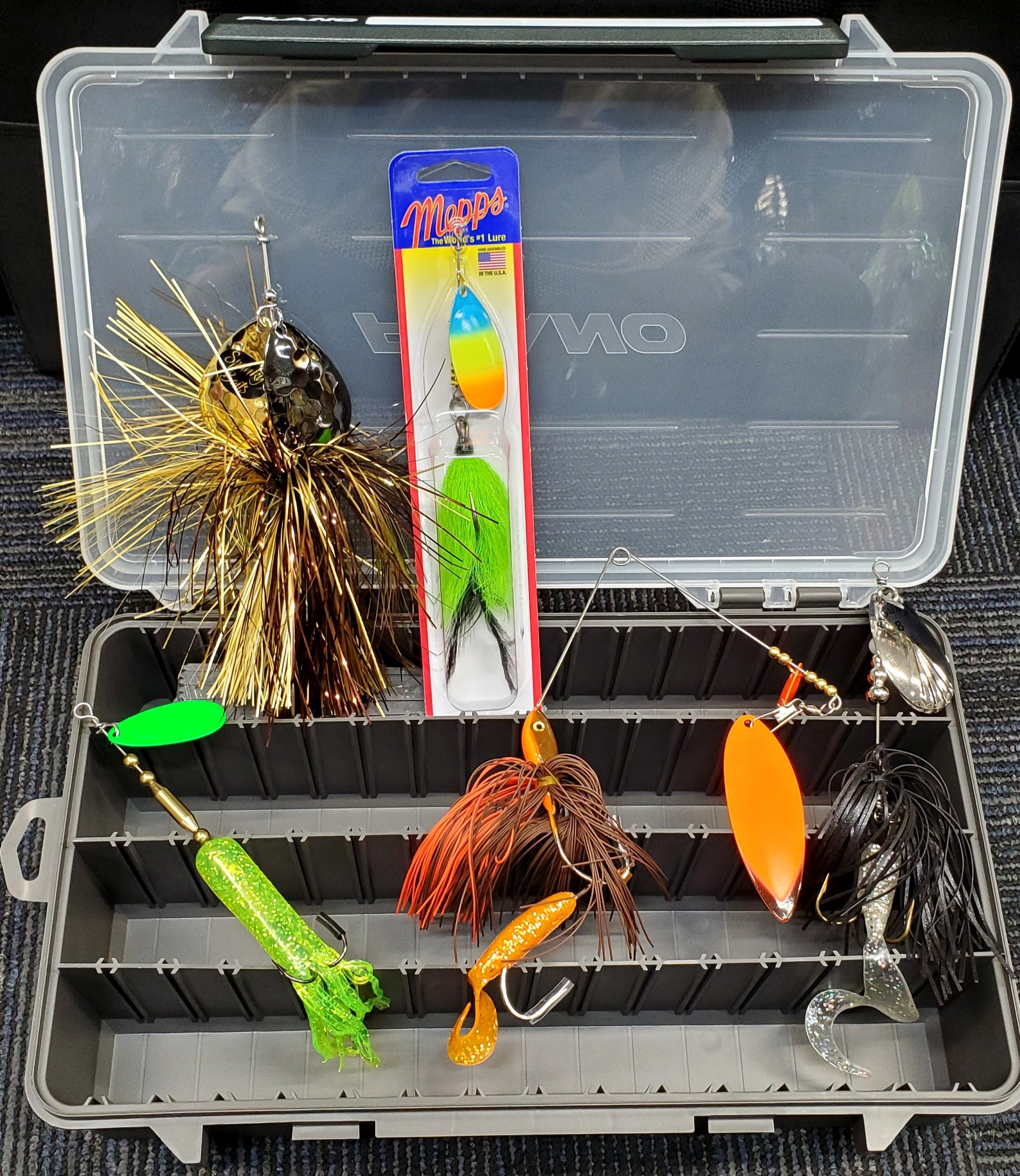 bucktail tackle box The JigBox Jig Storage Cases 56 hook grooves The Bucktail Kit Musky