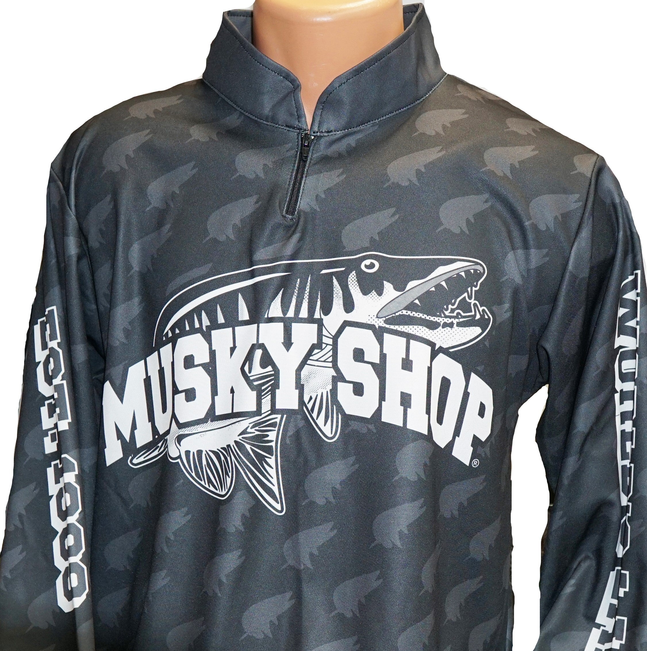 Musky Shop Long Sleeve Quarter Zip Shirt Black Gray White Large